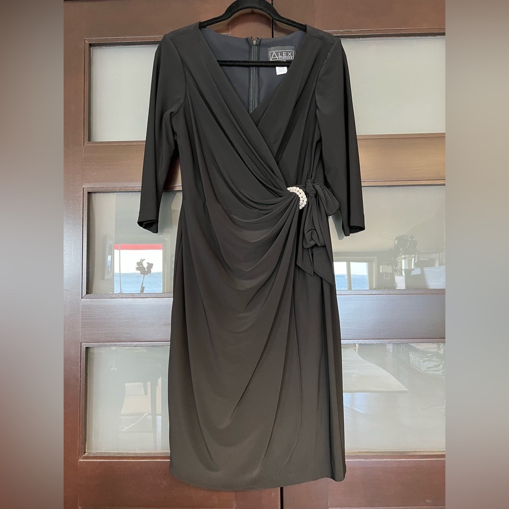 Alex Evenings black dress w/Rhinestone Embellishment